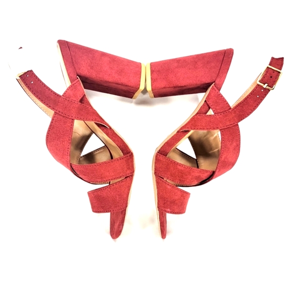 Qupid Scarlett Alona Red Suede, Strappy, Block Heel, Sandal. Women's Size 9M - Picture 9 of 13